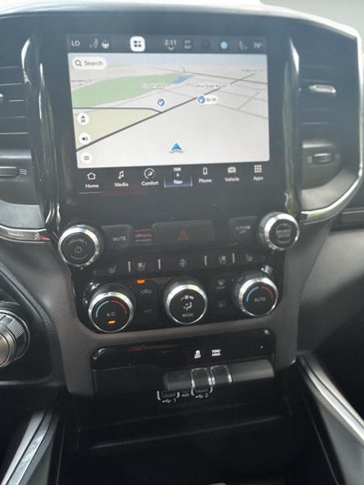 2024 RAM 1500 Laramie Crew Cab 4x2 5'7' Box