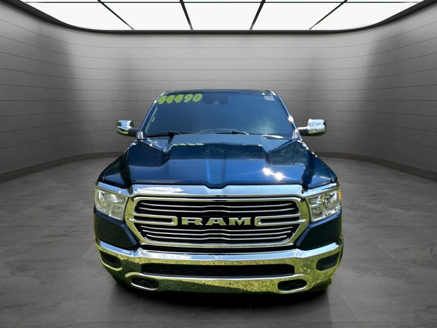 2024 RAM 1500 Laramie Crew Cab 4x2 5'7' Box