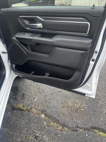 2025 RAM Ram 1500 RAM 1500 BIG HORN CREW CAB 4X4 5'7' BOX