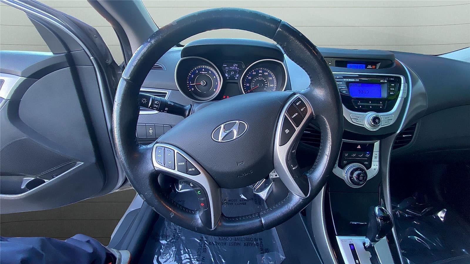 2011 Hyundai Elantra Limited (Ulsan Plant)