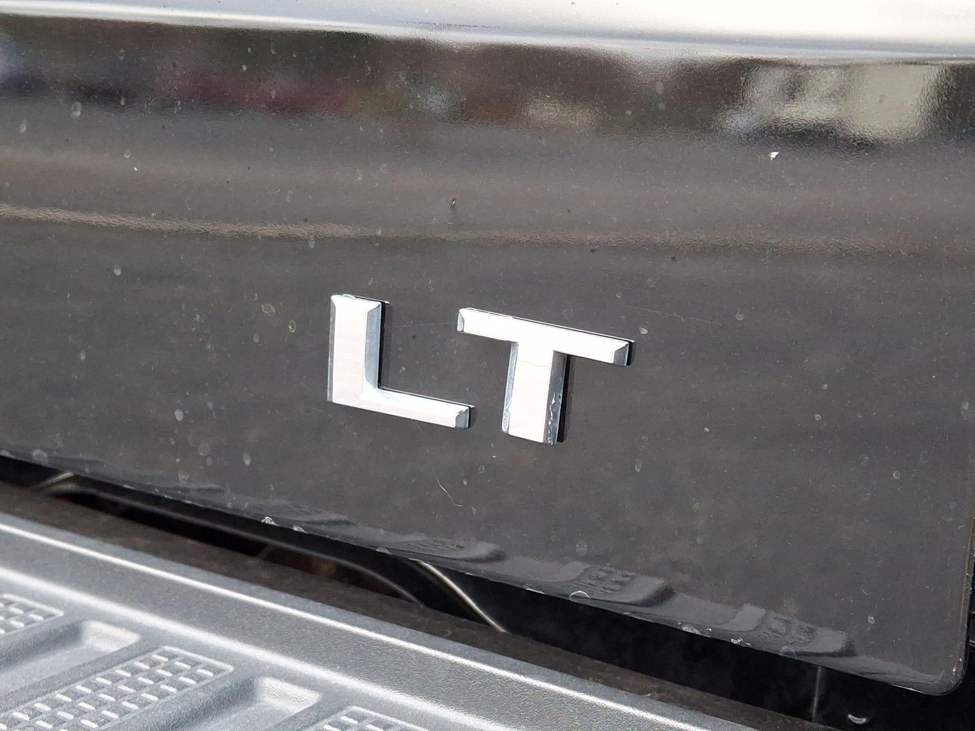 2022 Chevrolet Silverado 1500 LTD 4WD Crew Cab Short Bed LT