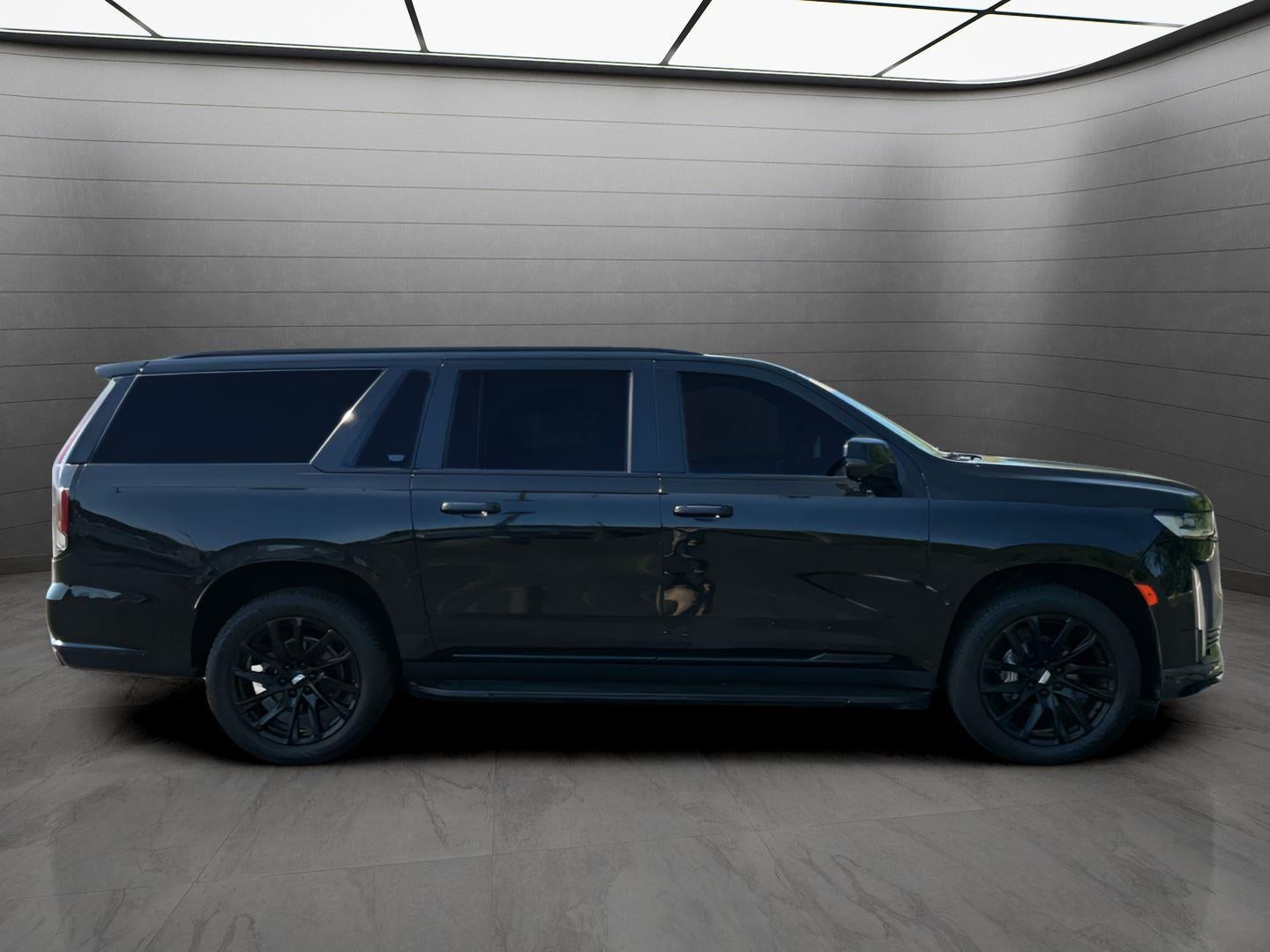 2022 Cadillac Escalade ESV Premium Luxury