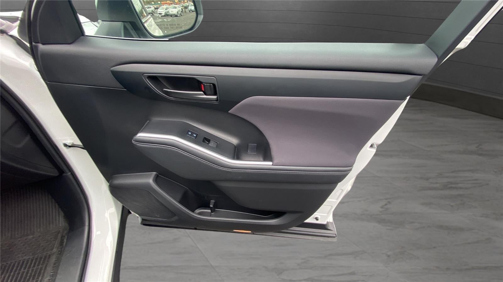 2023 Toyota Highlander Hybrid LE