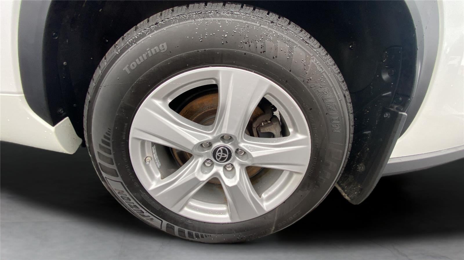 2023 Toyota Highlander Hybrid LE