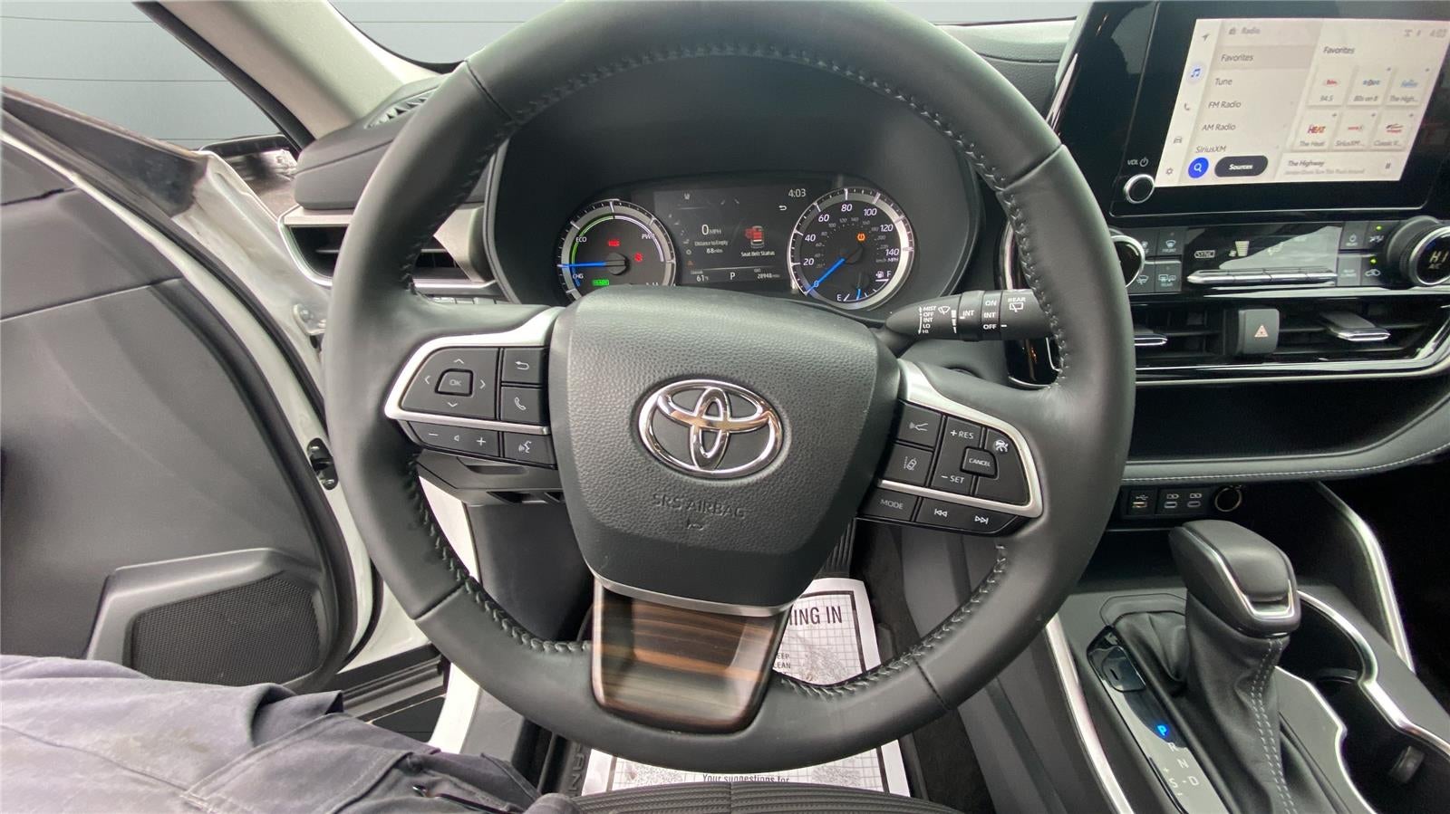 2023 Toyota Highlander Hybrid LE