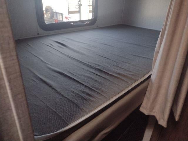 2021 East to West SILVER LAKE 27KNS Base