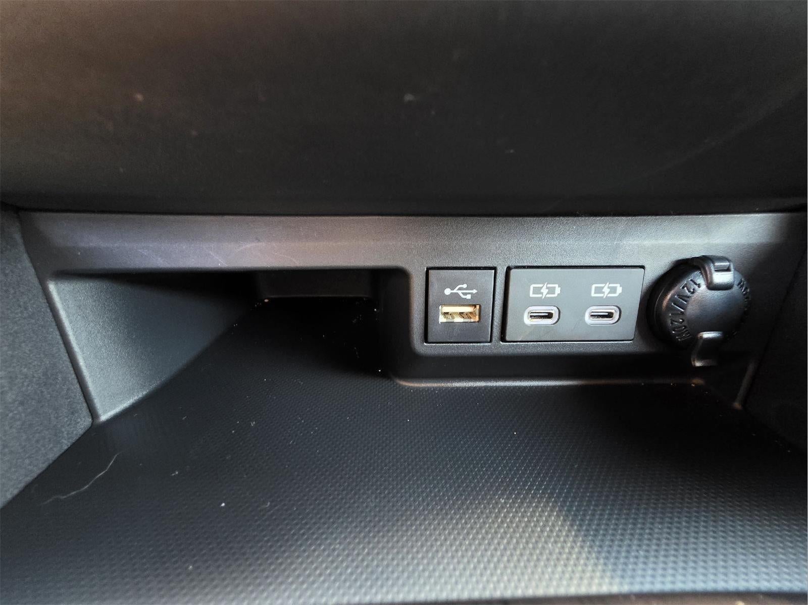 2025 Toyota Highlander Hybrid Platinum