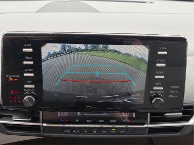 2022 Toyota Sienna LE