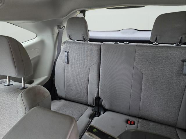 2022 Toyota Sienna LE