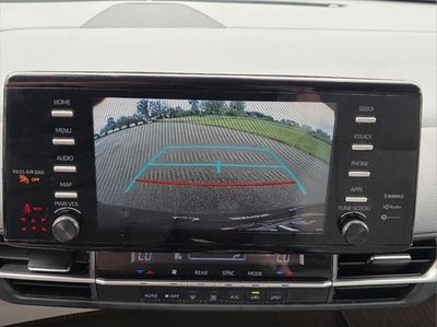 2022 Toyota Sienna LE