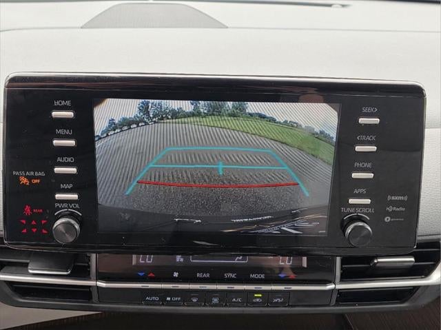 2022 Toyota Sienna LE