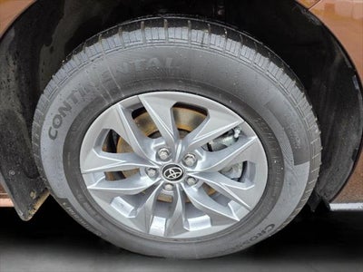 2022 Toyota Sienna LE