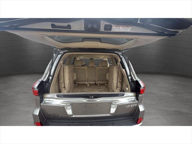 2016 Lexus LX 570 4WD 4dr