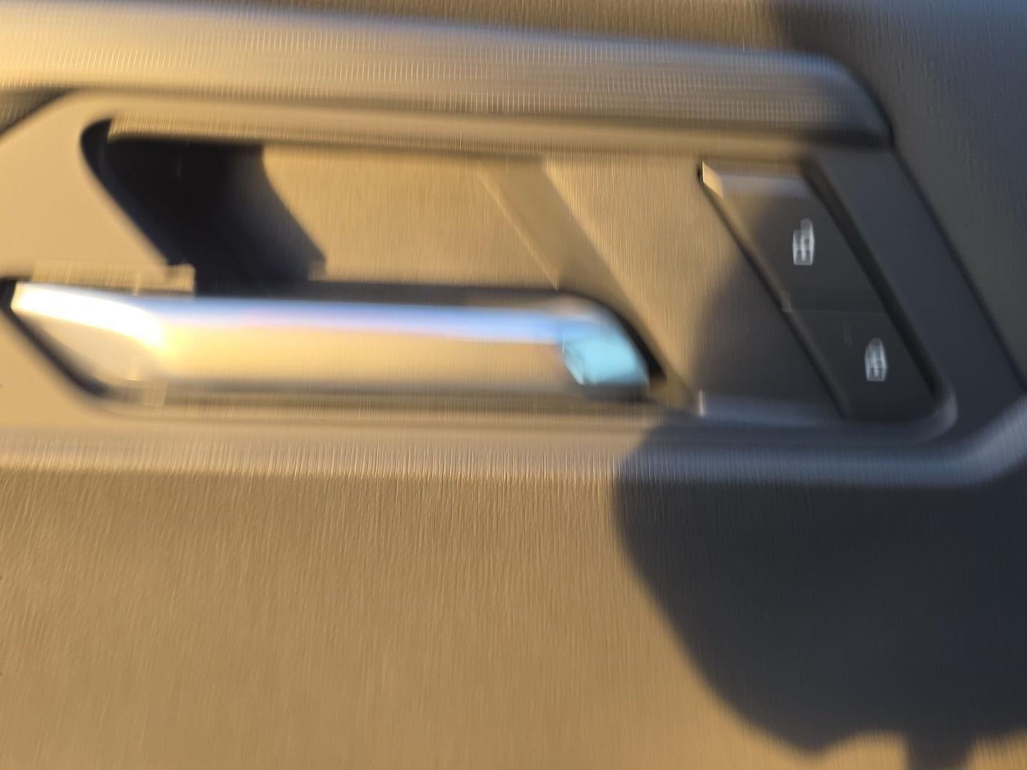 2026 GMC Acadia AWD AT4