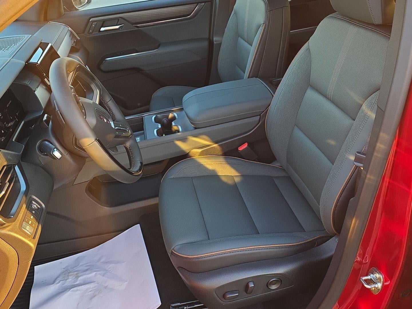 2026 GMC Acadia AWD AT4