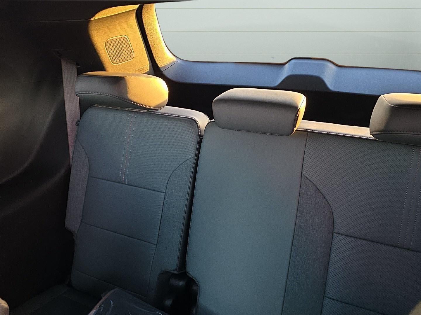 2026 GMC Acadia AWD AT4