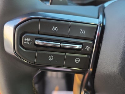 2026 GMC Acadia AWD AT4