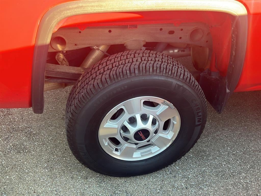 2015 GMC Sierra 2500HD available WiFi 4WD Crew Cab 153.7