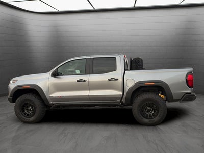 2025 GMC Canyon 4WD AT4