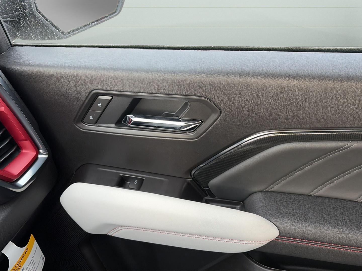 2025 GMC Canyon 4WD AT4