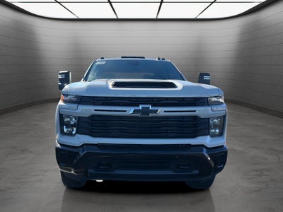 2026 Chevrolet Silverado 2500HD Custom
