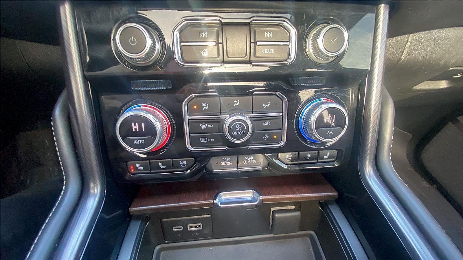 2023 GMC Yukon XL Denali Ultimate