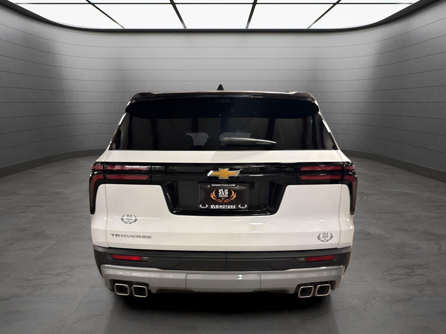 2026 Chevrolet Traverse FWD LT