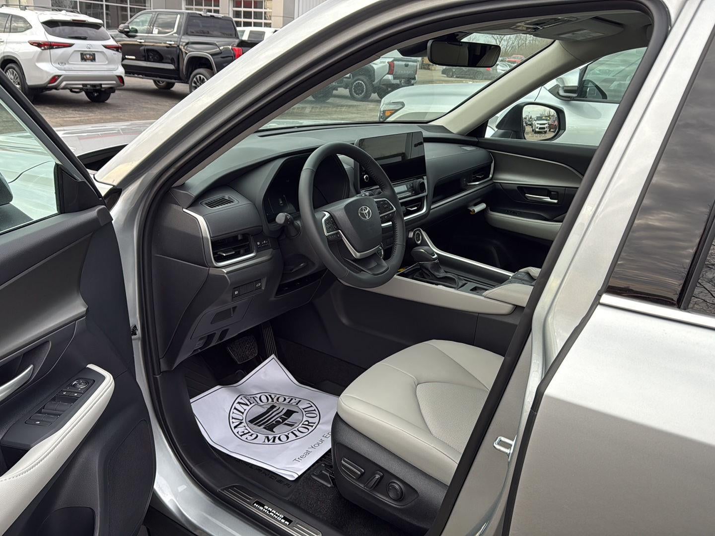 2026 Toyota Grand Highlander Hybrid XLE