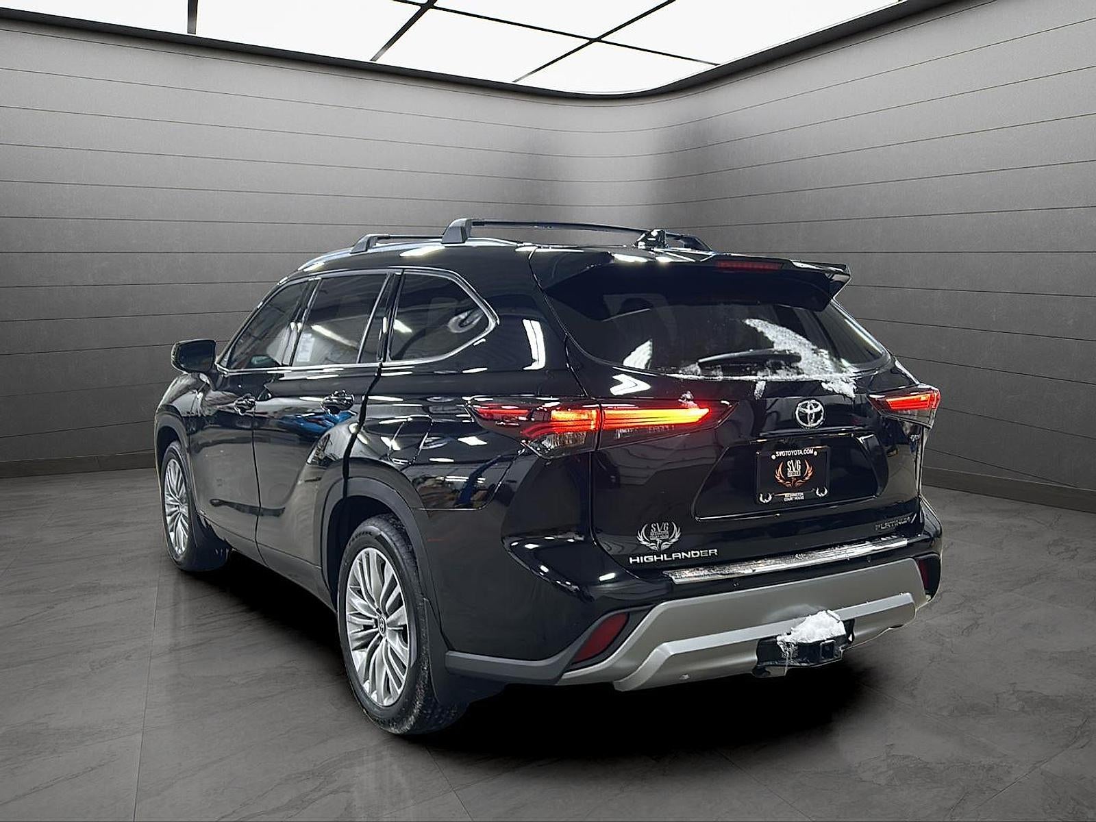 2026 Toyota Highlander Hybrid Platinum