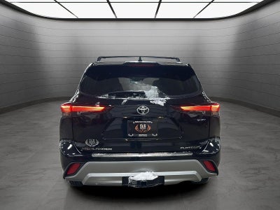 2026 Toyota Highlander Hybrid Platinum