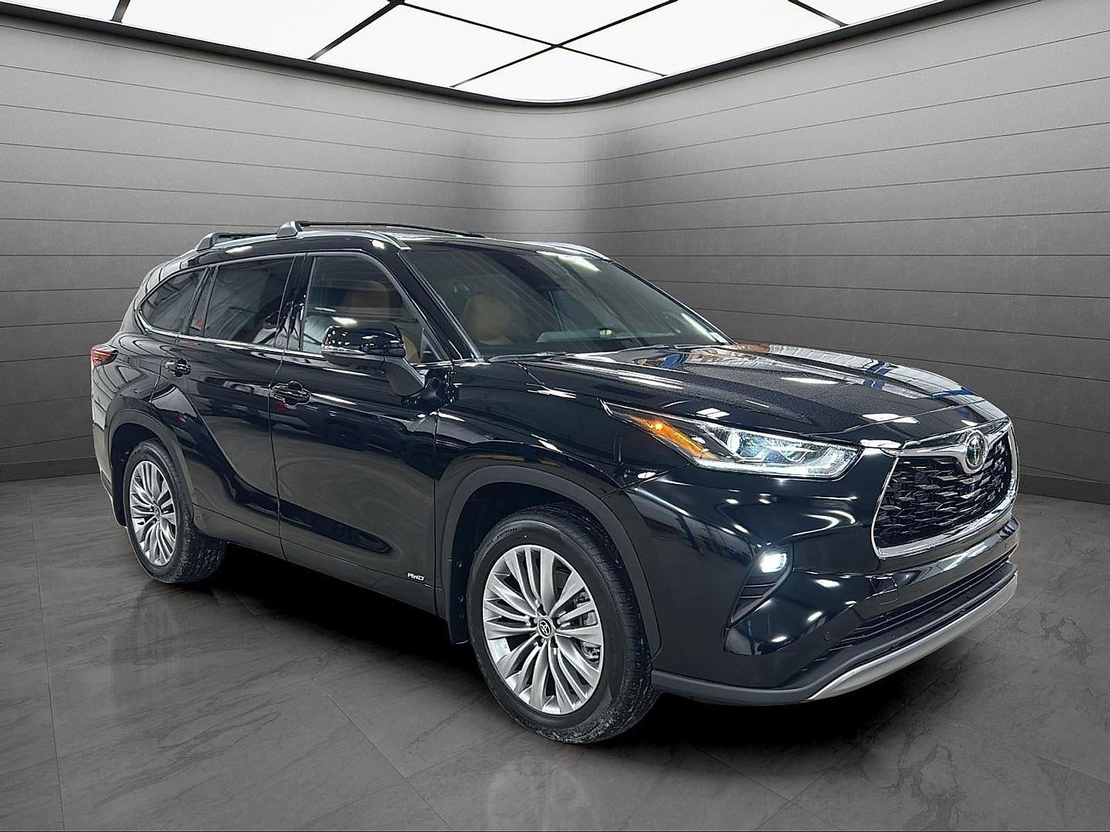 2026 Toyota Highlander Hybrid Platinum