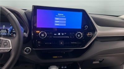 2026 Toyota Highlander Hybrid Platinum